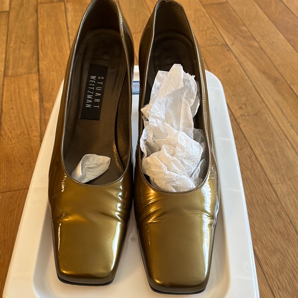 Gold Leather Material Heels